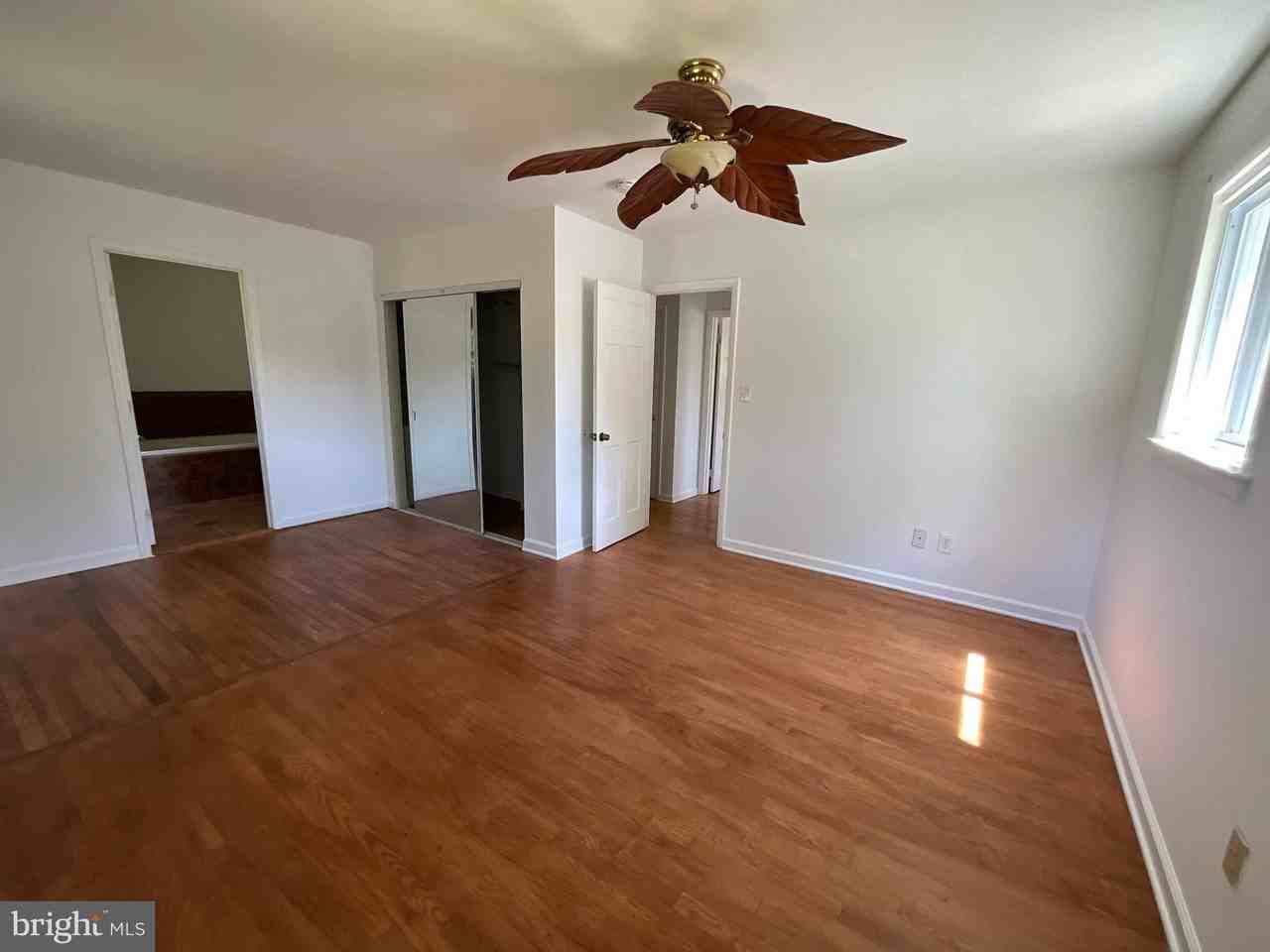 10708 Meadowhill Rd - Photo 3 of 13