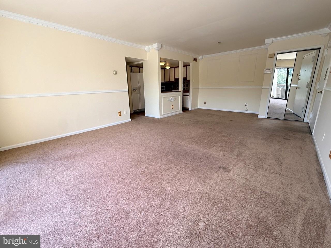 10108 Campus Way S #301-3C - Photo 5 of 17