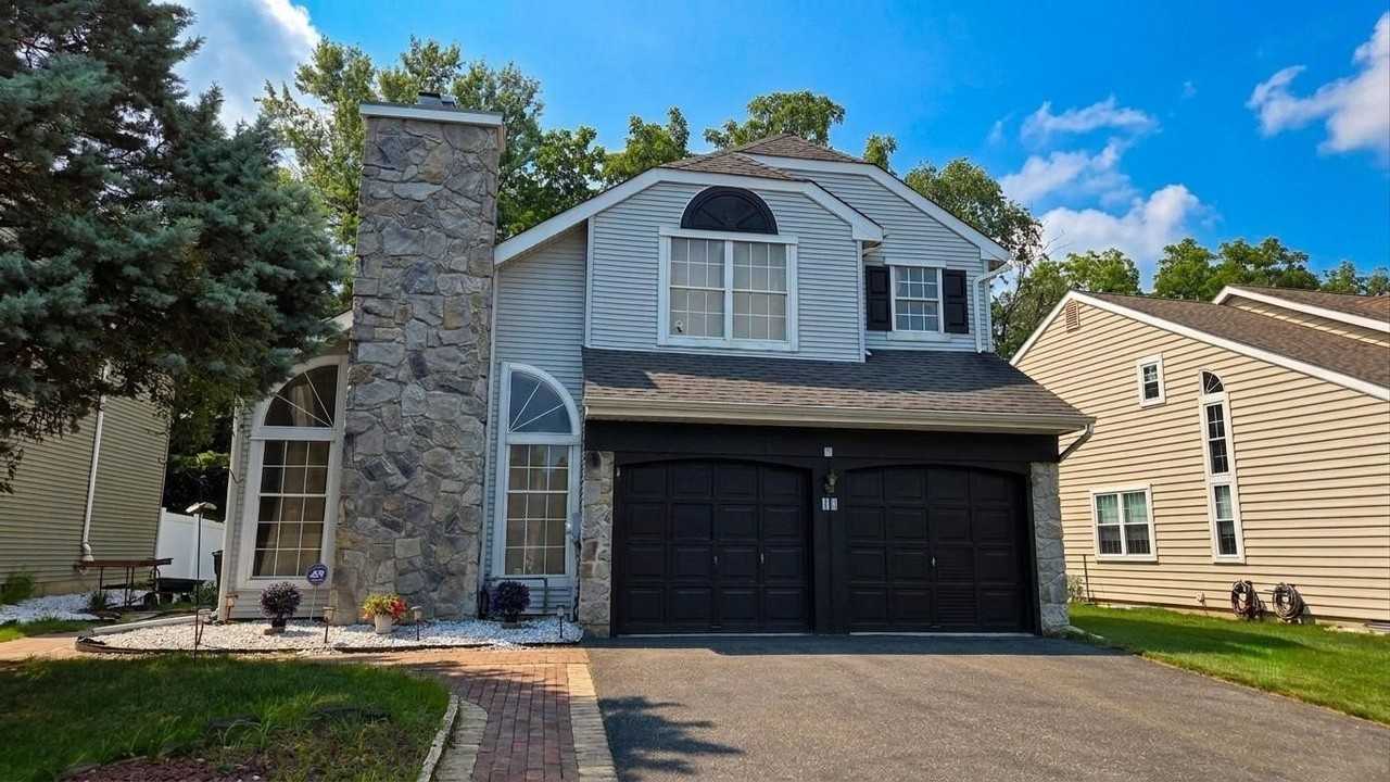 10 Wesley Ln