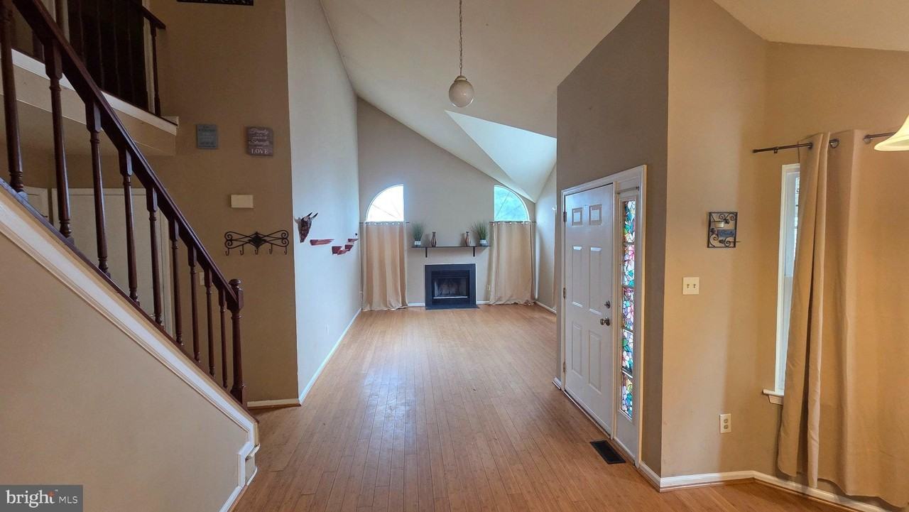 10 Wesley Ln - Photo 5 of 20