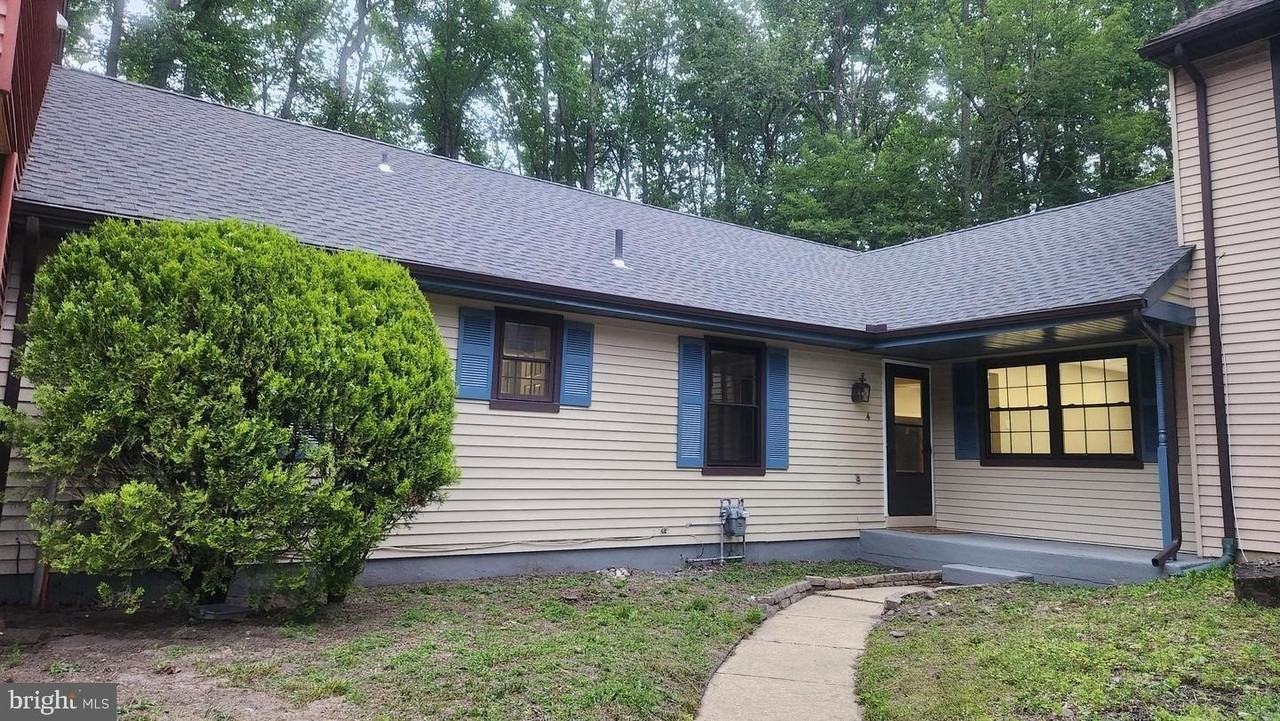 4 Meadowside Ct