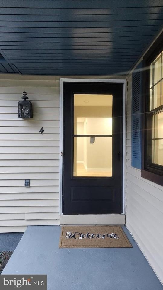 4 Meadowside Ct - Photo 3 of 16