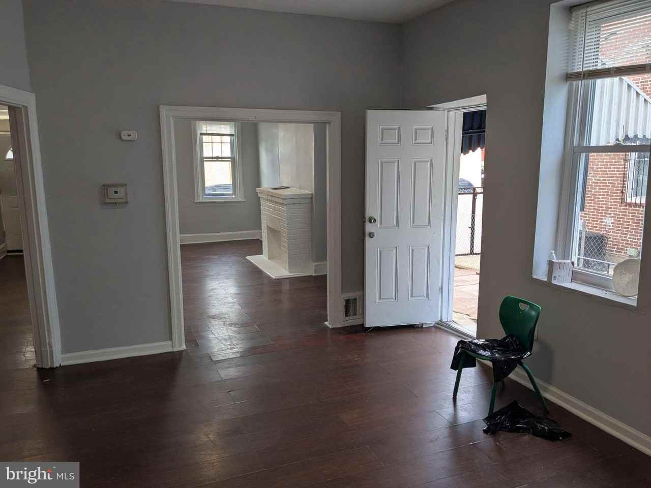 1176 Mechanic St - Photo 5 of 21
