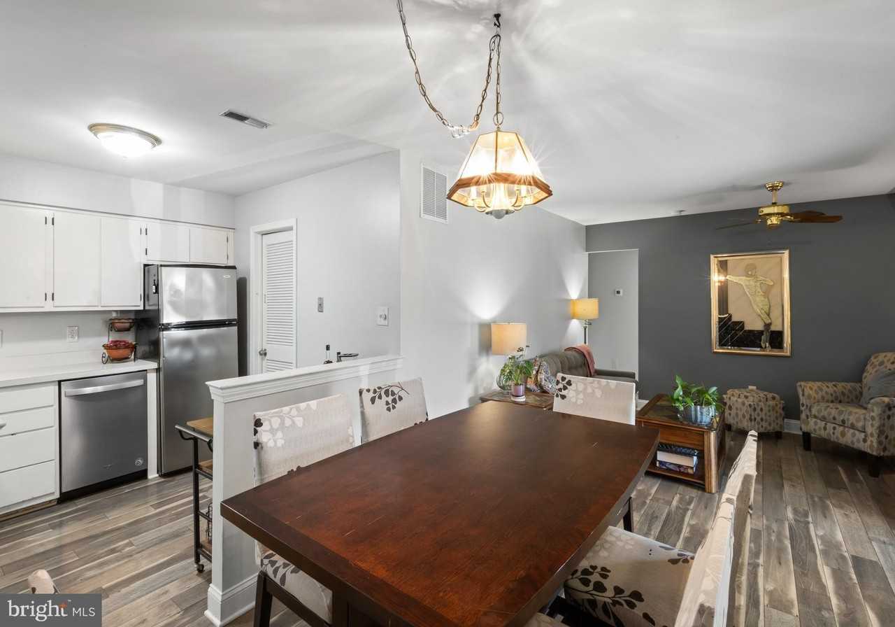 17 Chelsea Ct - Photo 5 of 14