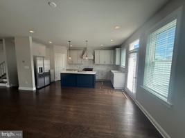featured image of 212 Foxhedge Rd