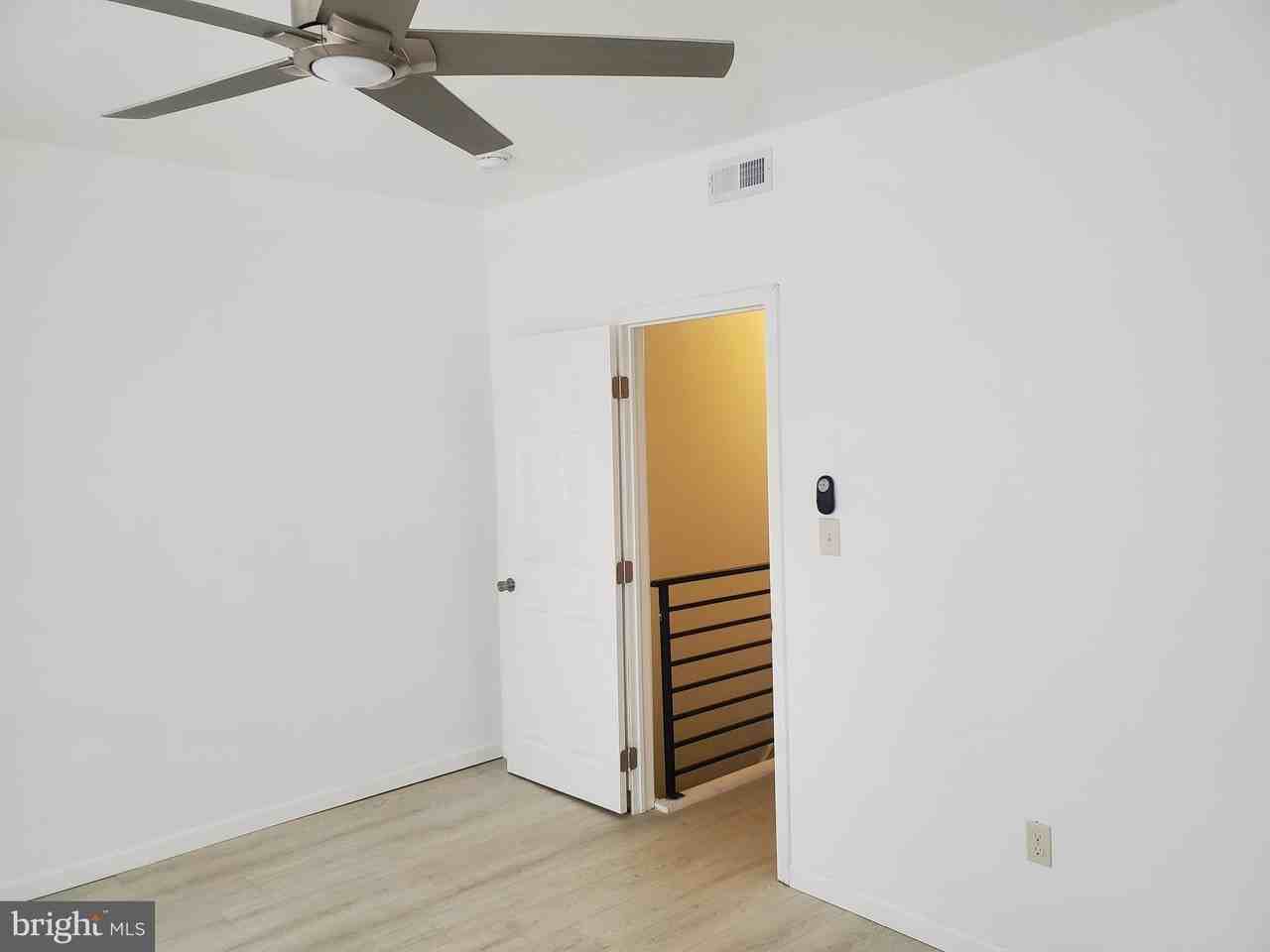 6040 Ogontz Ave - Photo 3 of 12
