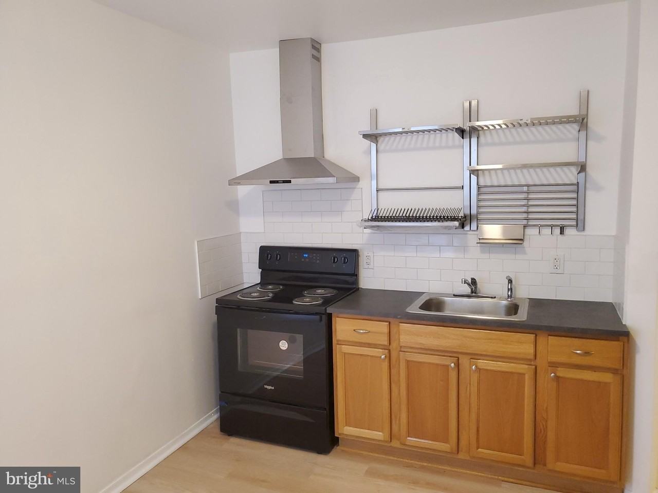 6040 Ogontz Ave - Photo 7 of 12