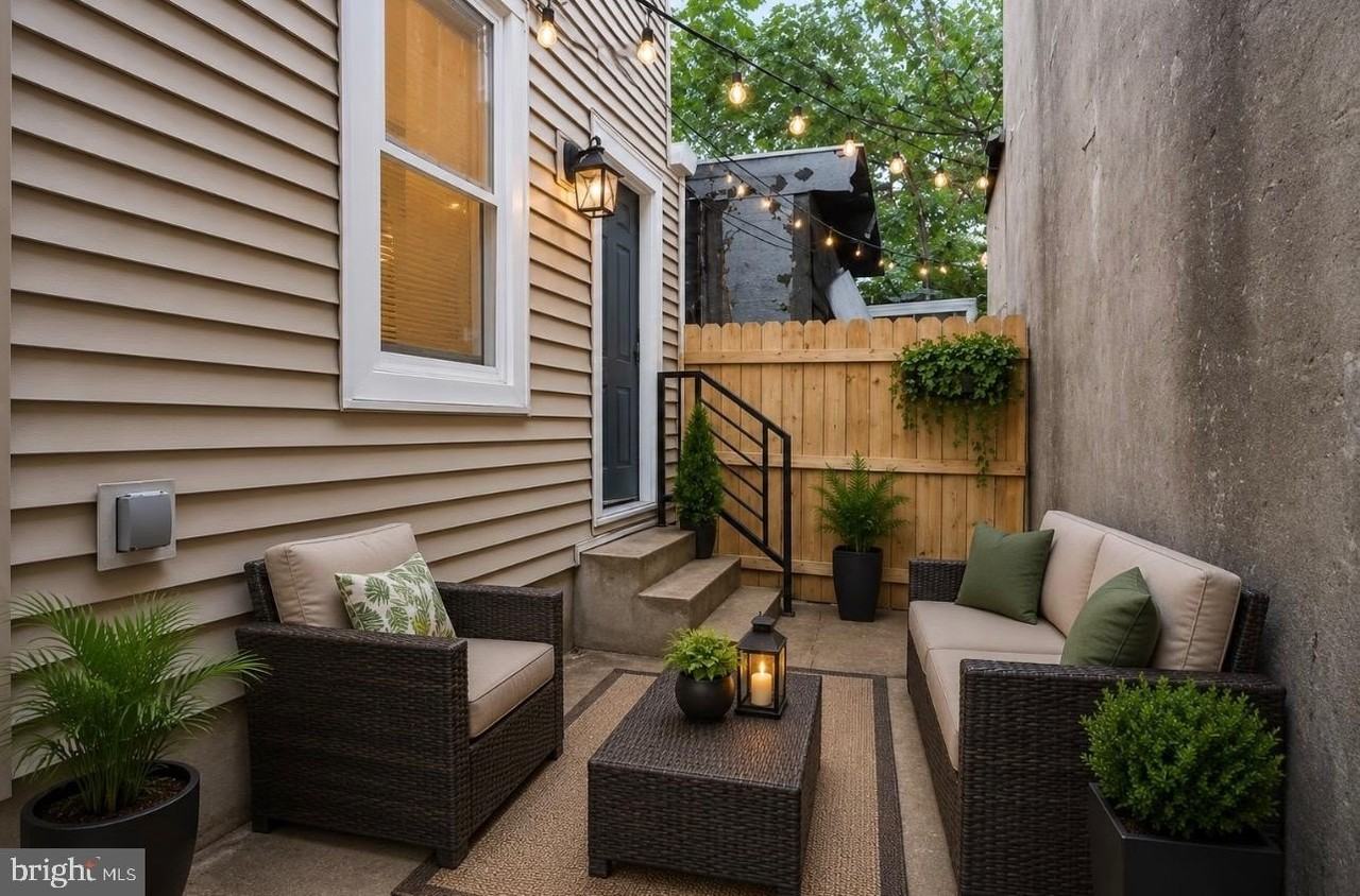 104 W Ontario St #1 - Photo 2 of 8