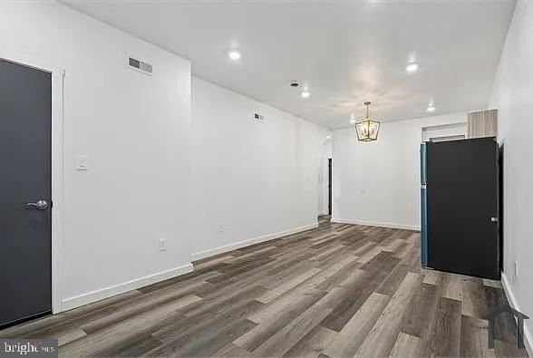 104 W Ontario St #1 - Photo 6 of 8