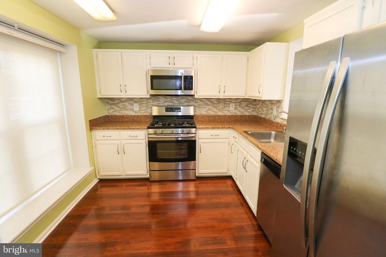 5933 Grisby House Ct - Photo 2 of 23