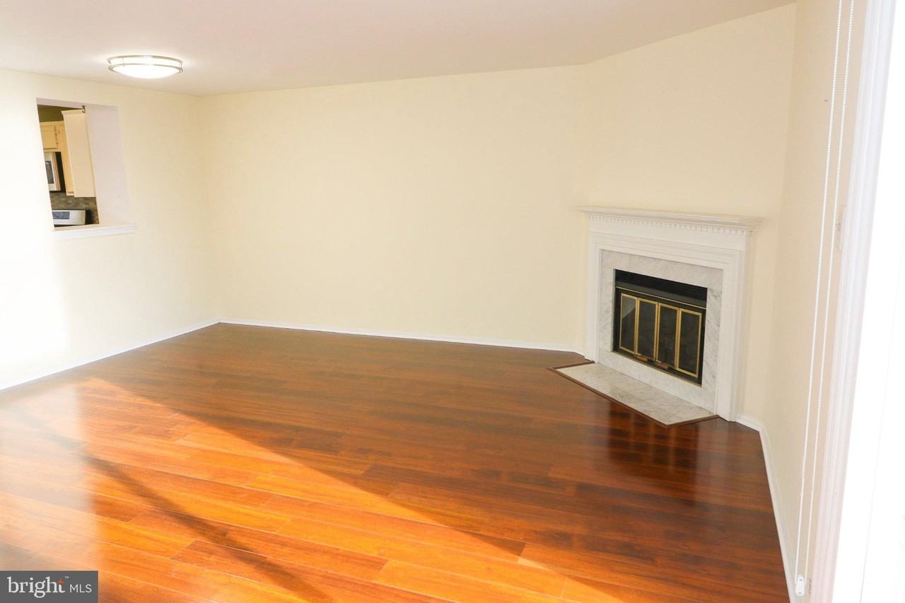 5933 Grisby House Ct - Photo 7 of 23