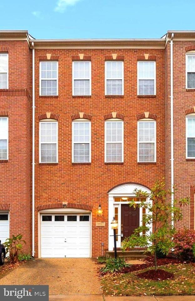 13620 Acorn Hunt Pl - Photo 2 of 35