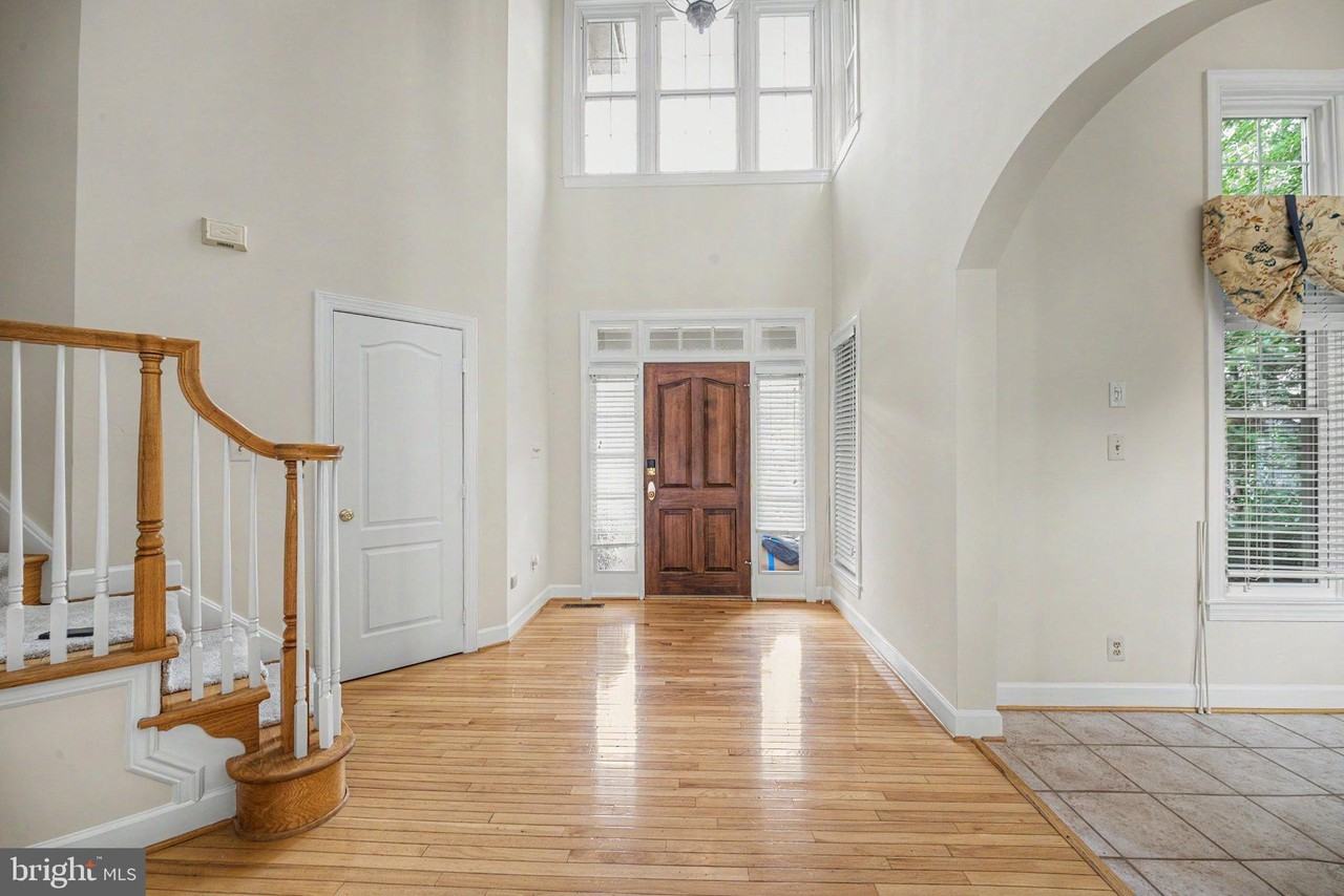 1492 Broadstone Pl - Photo 2 of 39