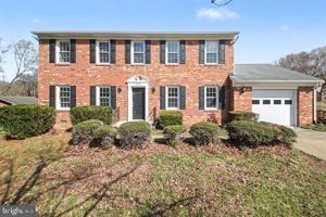 featured image of 2113 Matthew Ln
