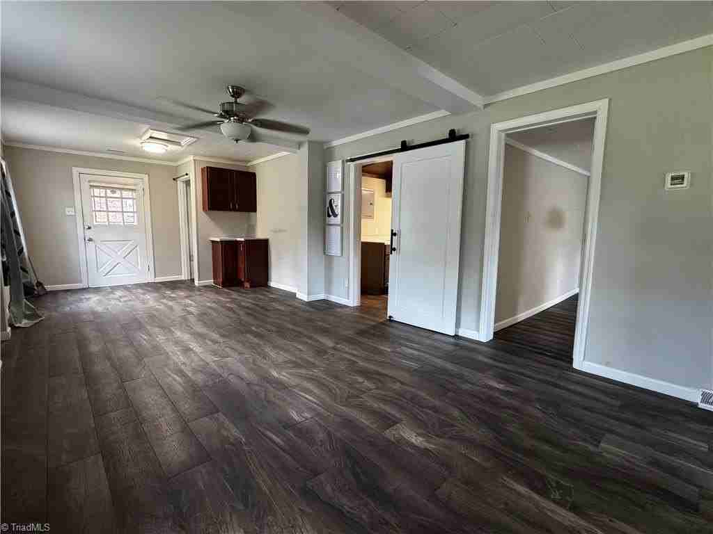 3912 Martin Ave - Photo 2 of 35