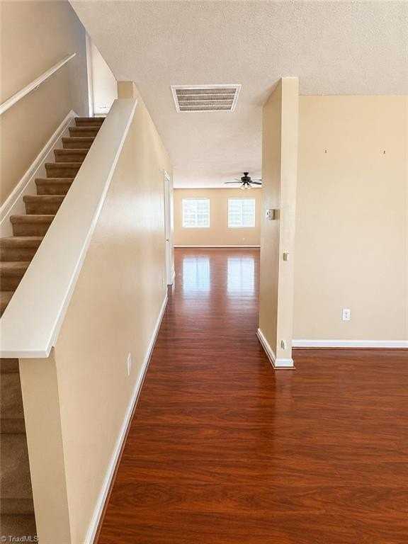 2610 Chatfield Dr - Photo 3 of 45