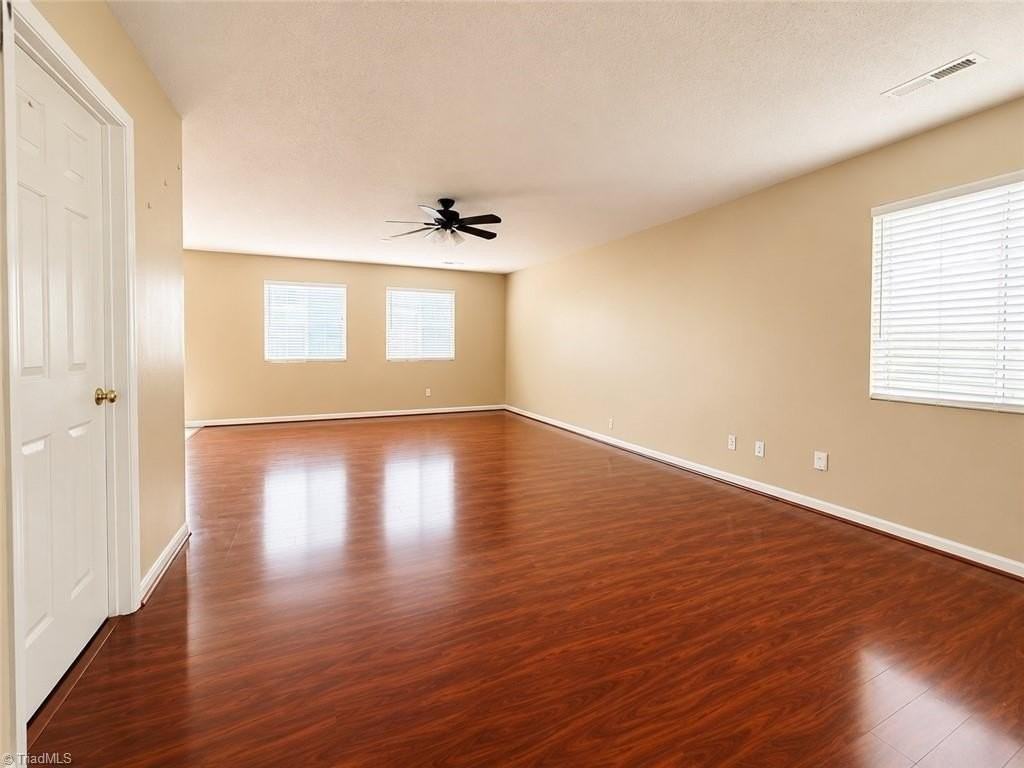 2610 Chatfield Dr - Photo 6 of 45