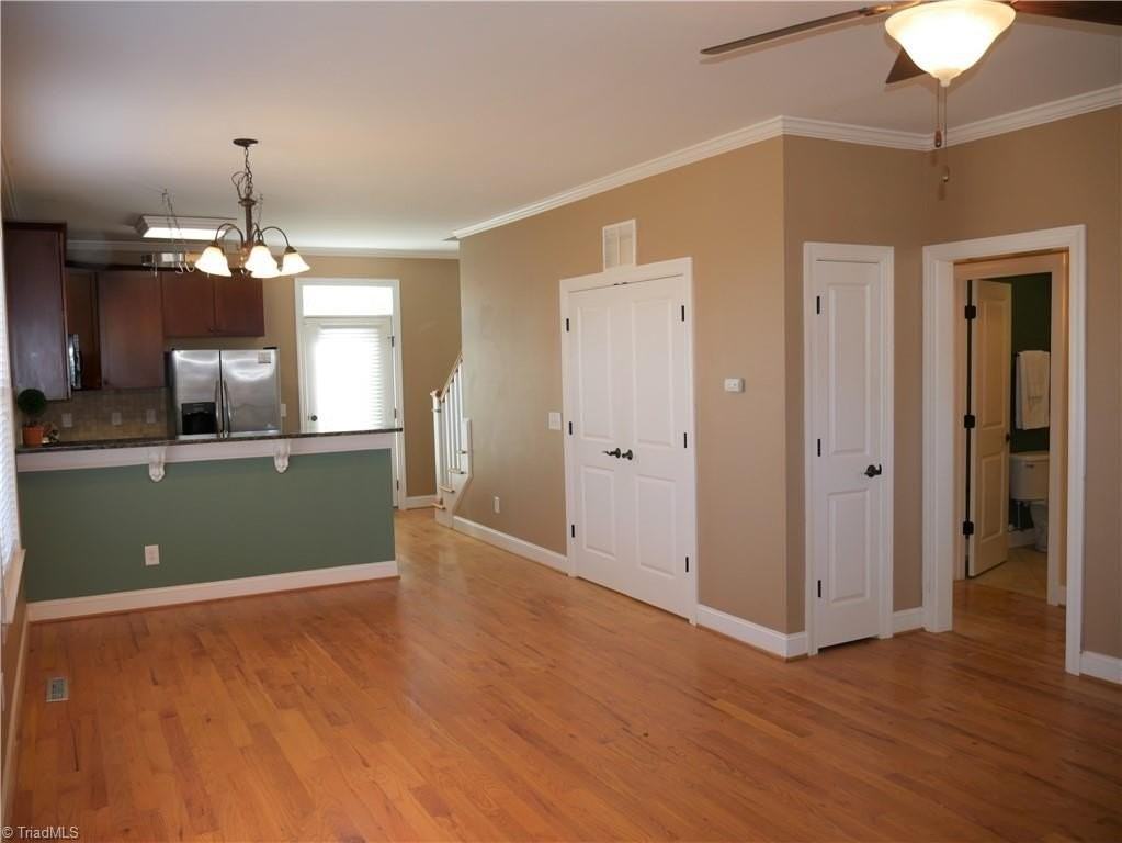 1330 Mint St - Photo 3 of 16