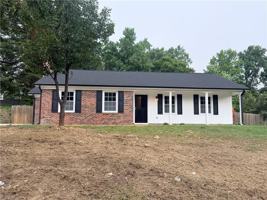 featured image of 705 Lakecrest Ave