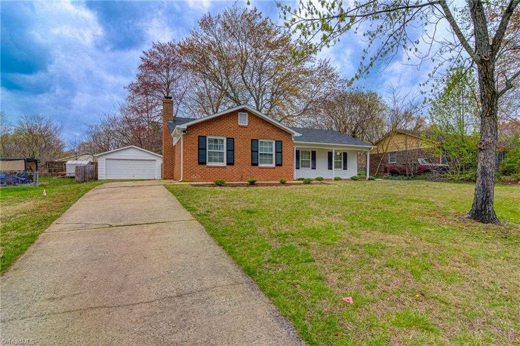 5417 Ropley Dr - Photo 3 of 31