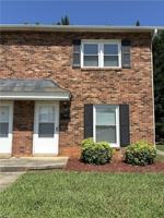 featured image of 552 S Cherry St