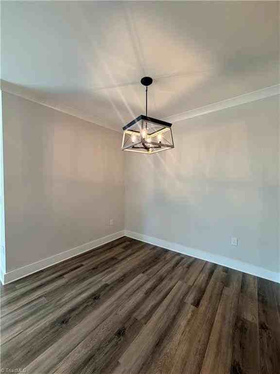 1728 Westfall St - Photo 5 of 45