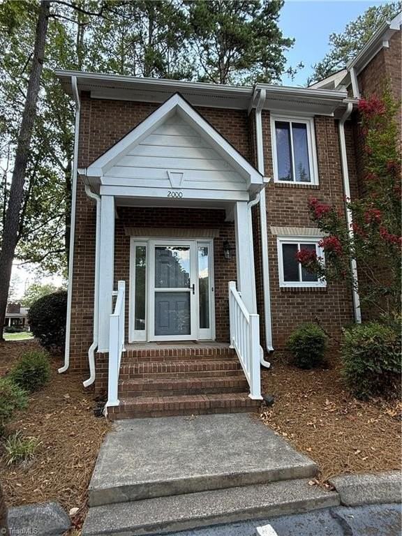 2000 Ridge Brook Ct