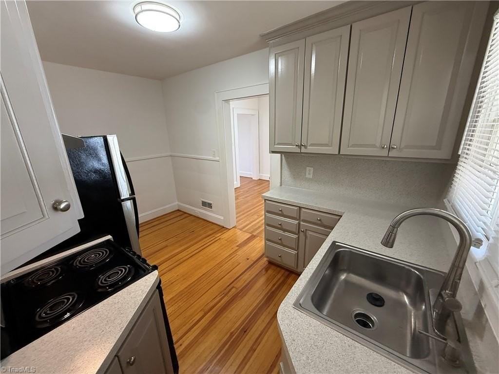 2179 Gaston St - Photo 6 of 17
