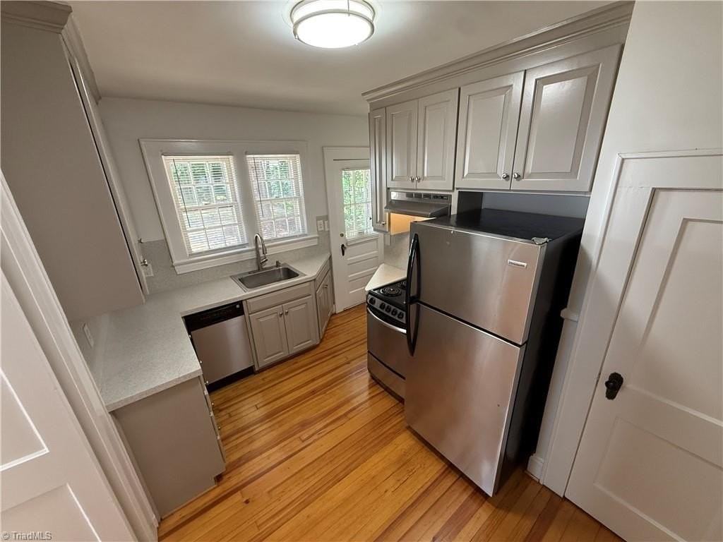 2179 Gaston St - Photo 7 of 17