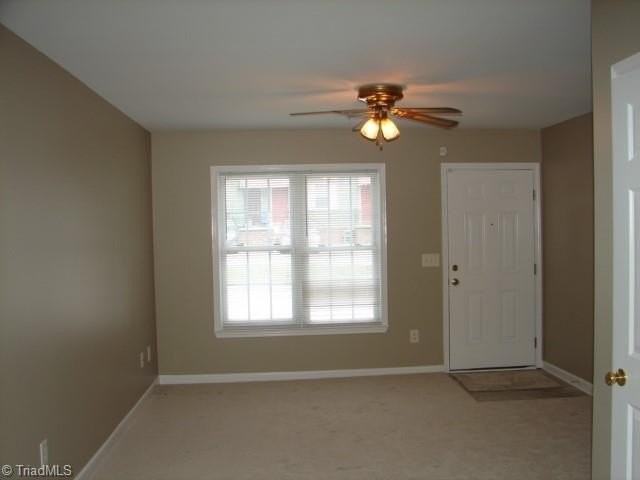 640 Dixon Ave #A - Photo 5 of 17