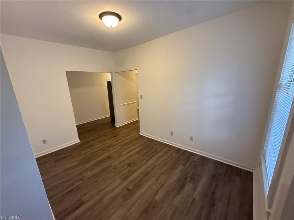 164 W End Blvd #5 - Photo 3 of 7