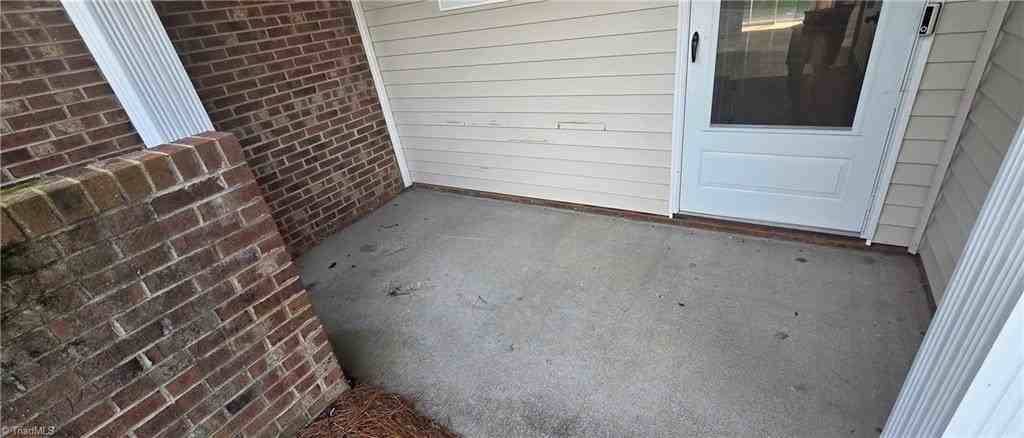 5982 Fox Ridge Ln - Photo 3 of 24