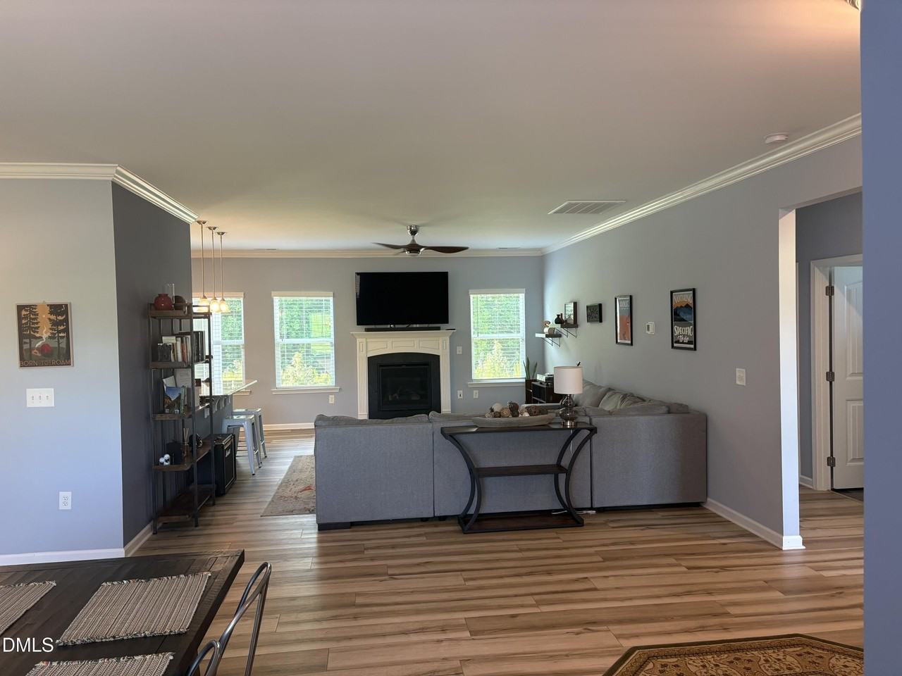 132 Lexington Dr - Photo 4 of 24