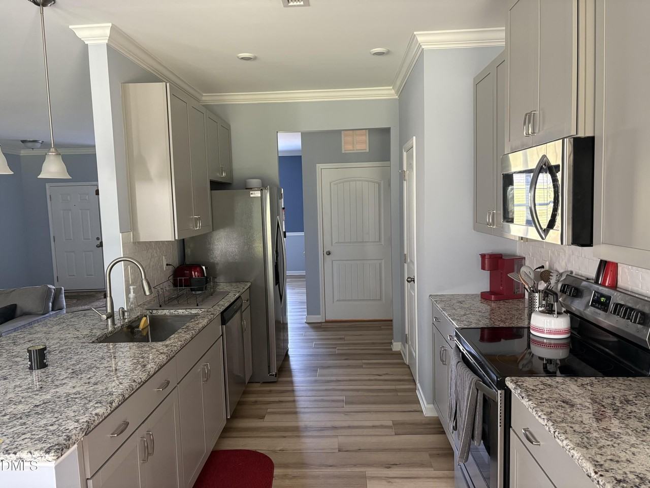 132 Lexington Dr - Photo 6 of 24