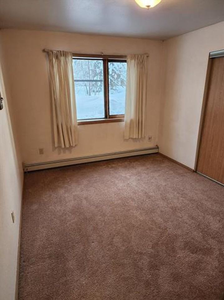Beaver Lake Apartments | Peaceful Lakefront Living in North Pole, AK - Photo 3 of 33