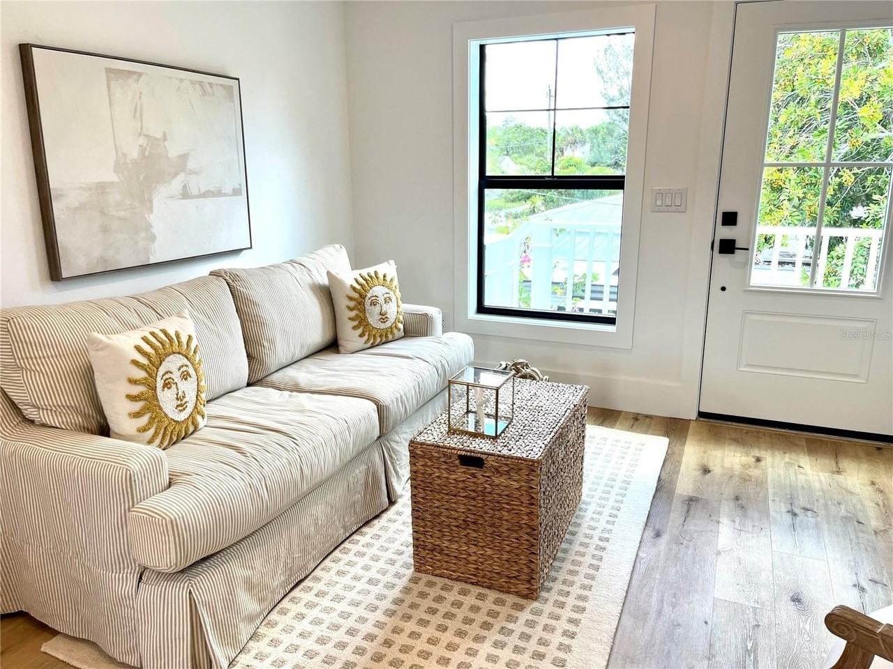806 S Jefferson Ave #1 - Photo 4 of 16
