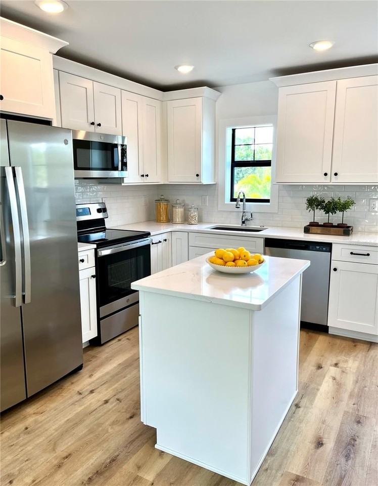 806 S Jefferson Ave #1 - Photo 5 of 16