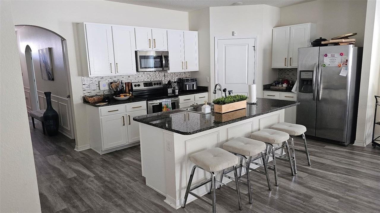 8380 Sw 58th Pl - Photo 4 of 16
