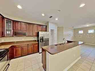 5589 Remsen Cay Ln - Photo 5 of 10
