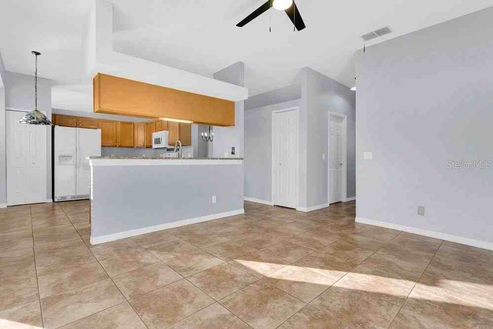 8102 Country Run Pkwy - Photo 4 of 24