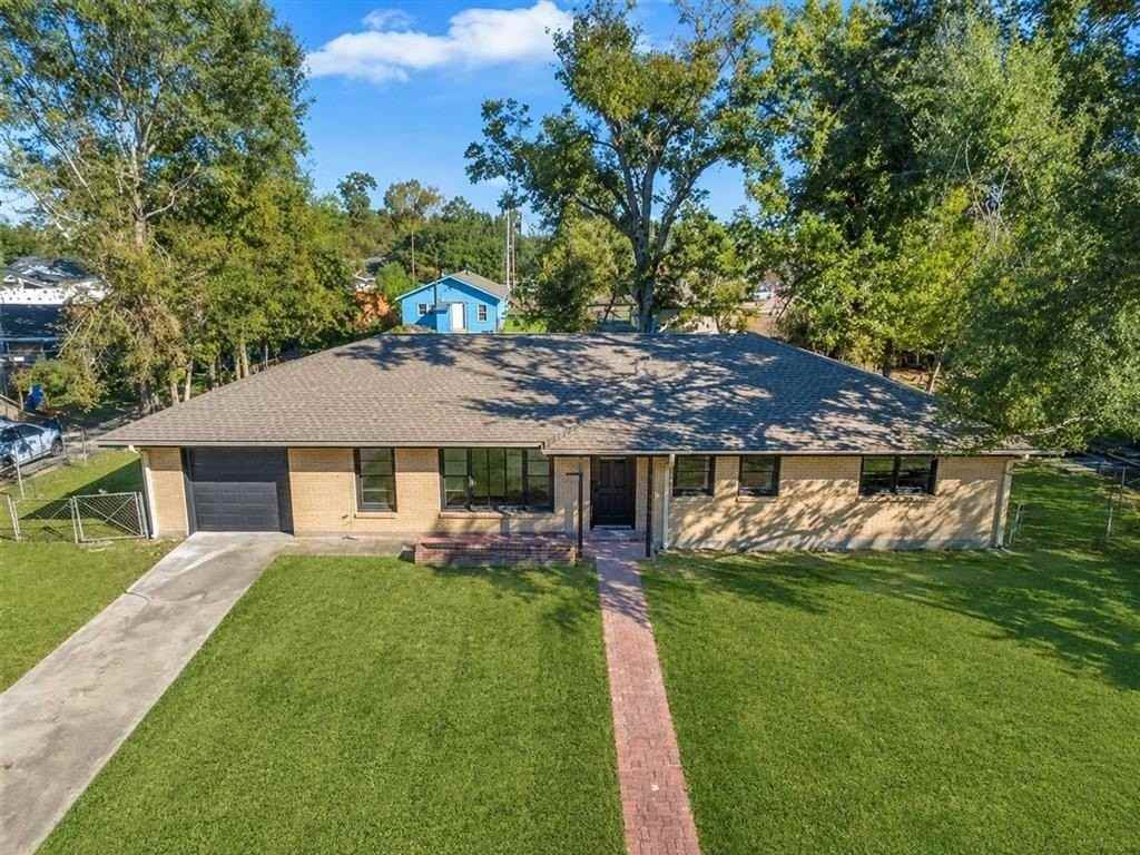 2707 Tupelo St - Photo 2 of 16