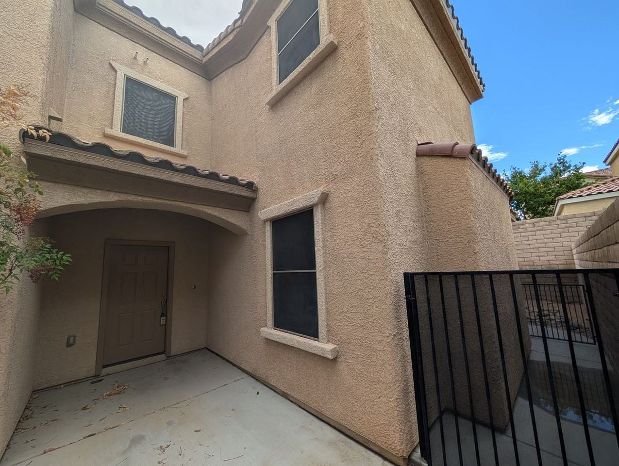 11908 Orense Dr - Photo 7 of 50