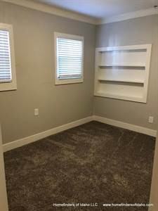 881 N 28th St #881 - Photo 4 of 18