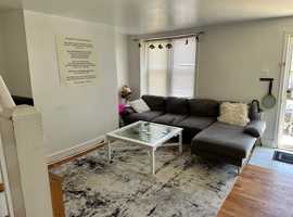 featured image of 158 Dupont St