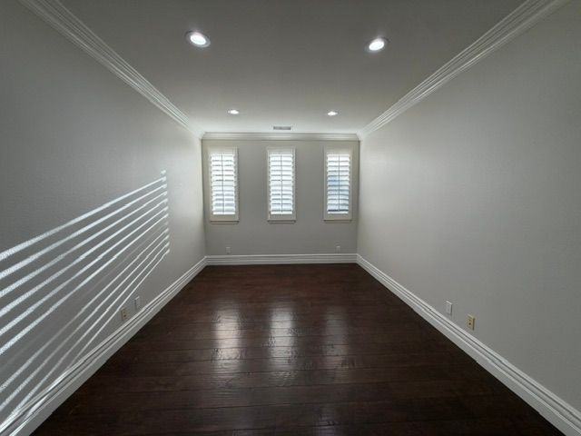 1468 Voyager Dr - Photo 6 of 26