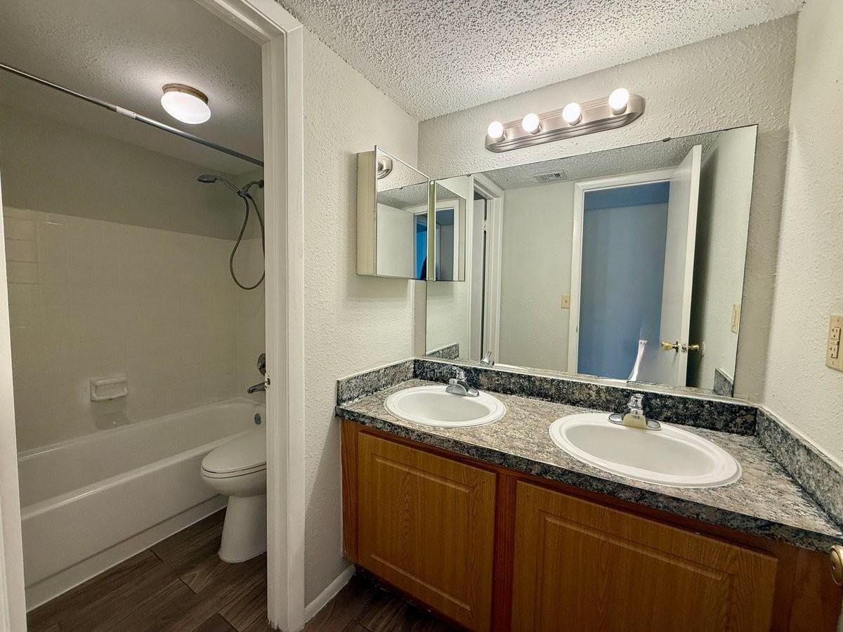 4117 S Semoran Blvd #9 - Photo 5 of 22