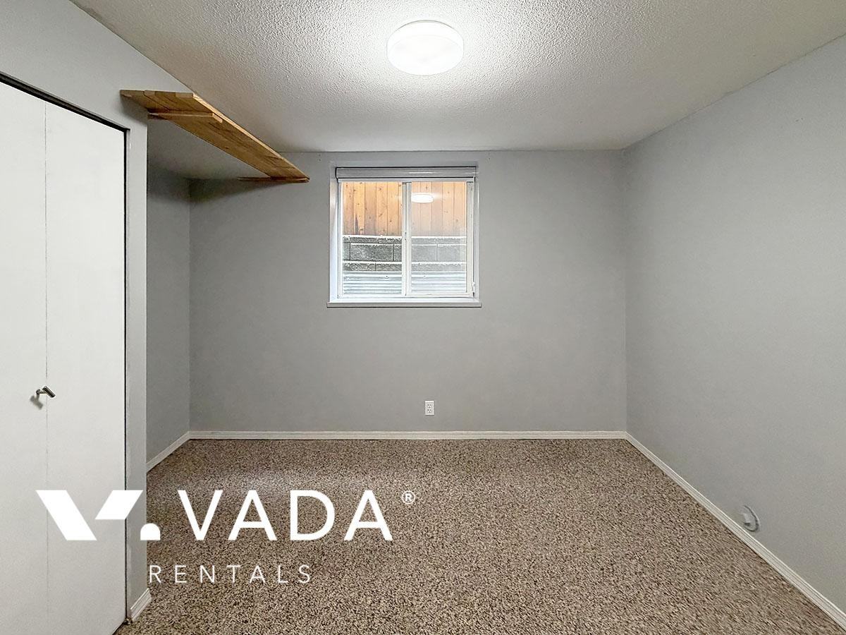 6639B 184 St - Photo 5 of 9