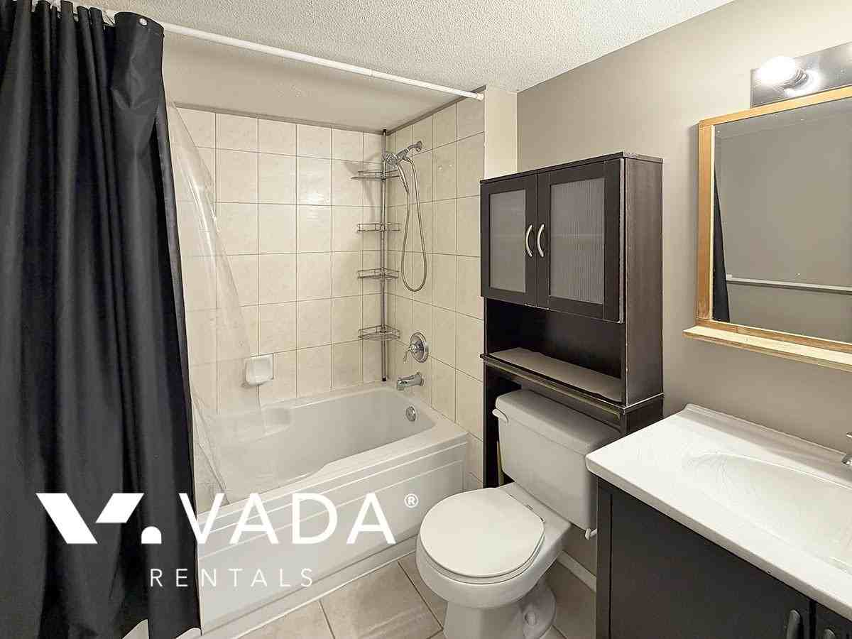 6639B 184 St - Photo 7 of 9