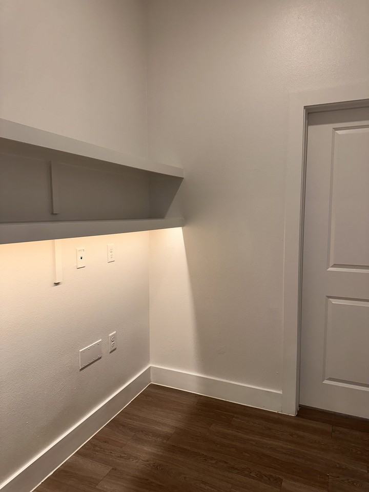 2323 Plaza Blvd #412 - Photo 6 of 8