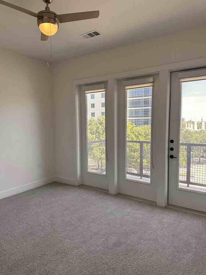 2323 Plaza Blvd #412 - Photo 7 of 8